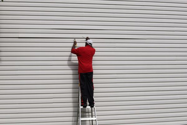 Loose Siding Repair in Citrus Heights