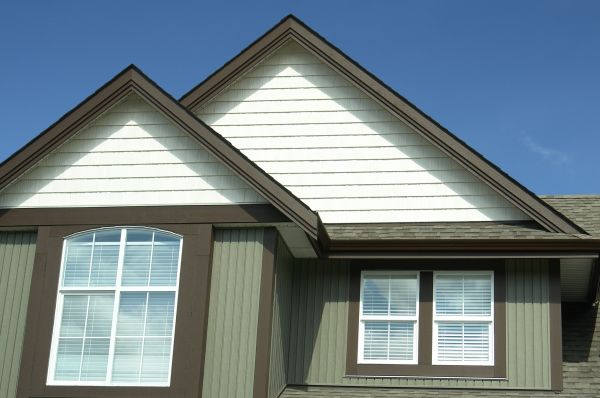 Cost of Vertical Vinyl Siding Repair in Citrus Heights